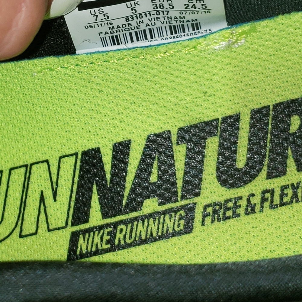Sneakers - Picture 3 of 3